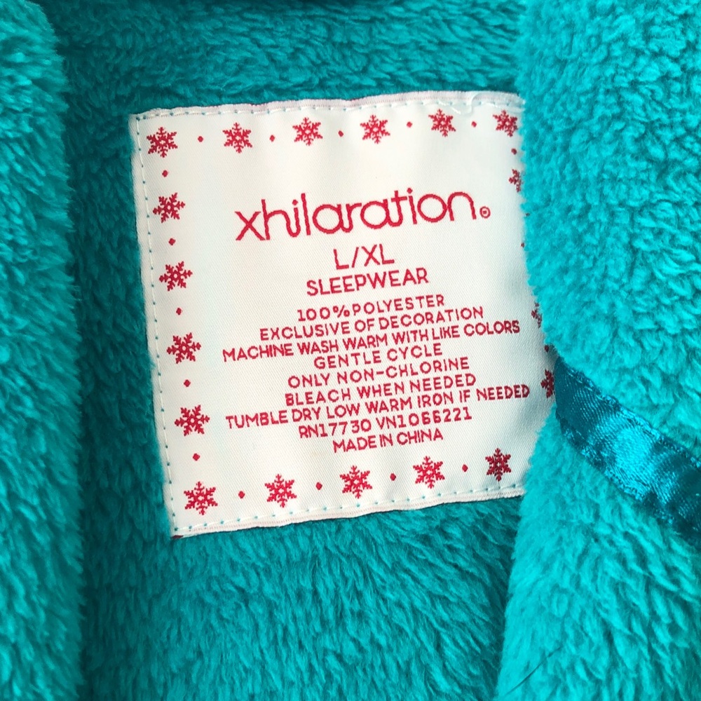 Xhilaration Plush Hooded Sleepwear Robe in Teal - Picture 2 of 8